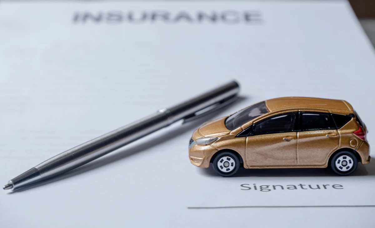 Assurance auto jeunes conducteurs : Décryptage des enjeux et solutions pour une protection optimale